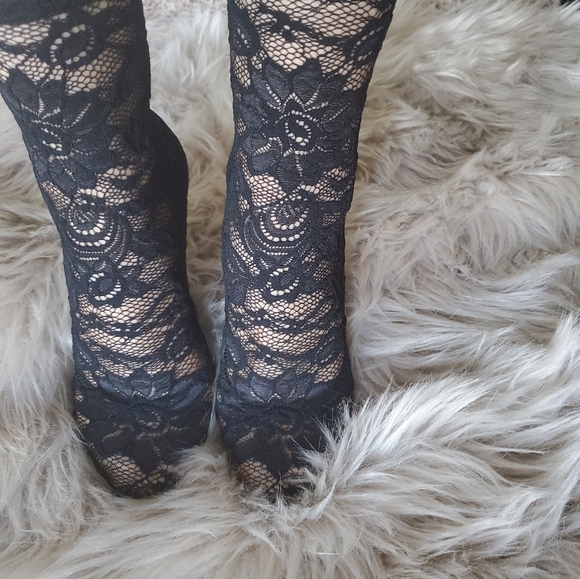 Dolce & Gabbana Lace boots - Picture 4 of 9